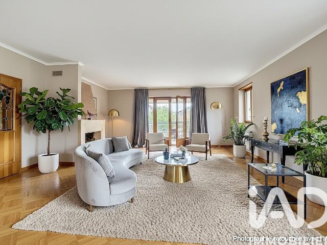 Maison 8 pièces 227 m²