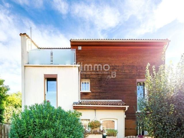 Maison 8 pièces 227 m²