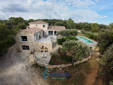 Maison 8 pièces 227 m²