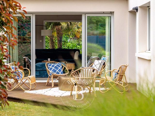Maison 8 pièces 228 m²