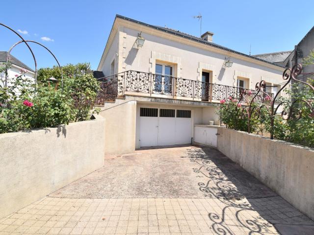 Maison 8 pièces 228 m²