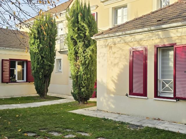 Maison 8 pièces 228 m²