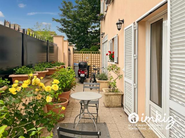 Maison 8 pièces 228 m²