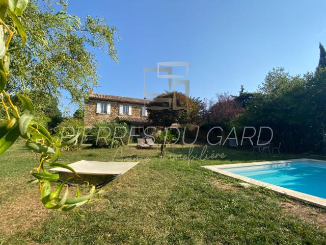 Maison 8 pièces 228 m²
