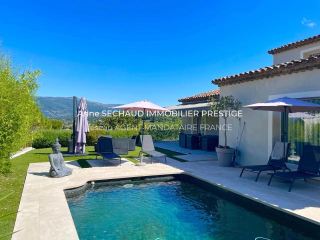 Maison 8 pièces 228 m²