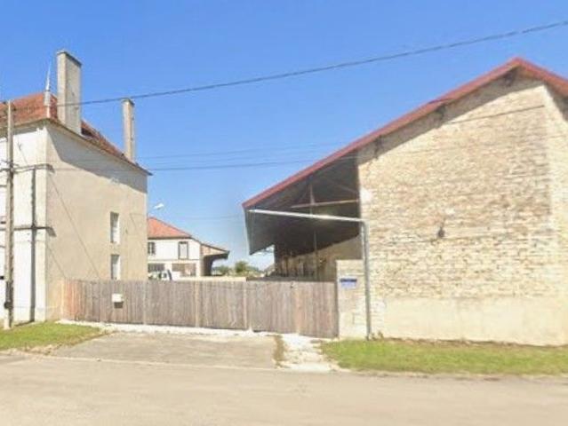 Maison 8 pièces 229 m²