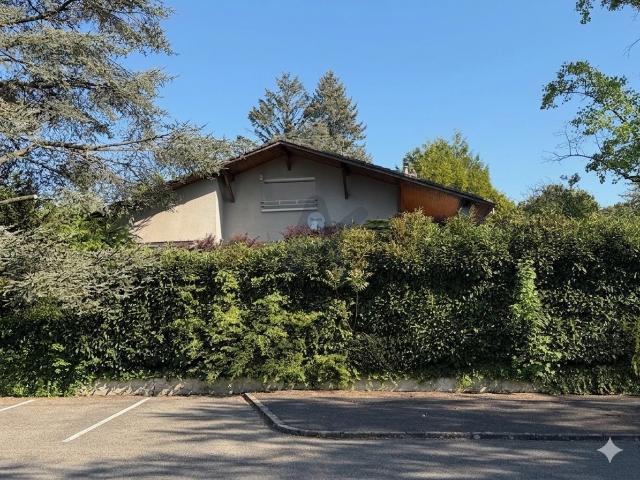 Maison 8 pièces 229 m²