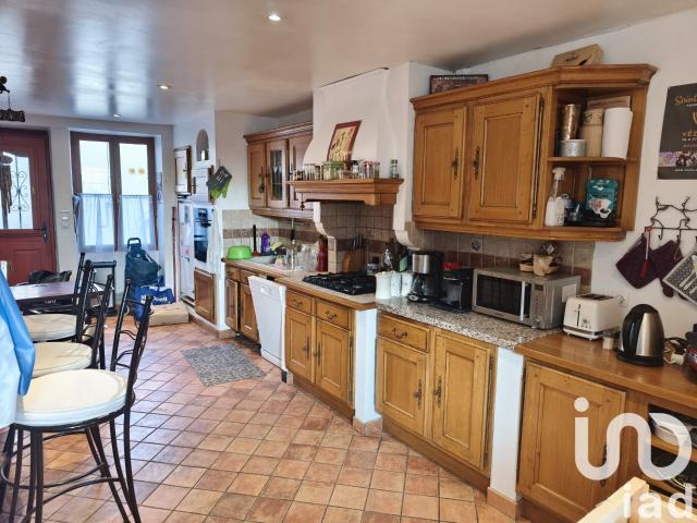 Maison 8 pièces 229 m²
