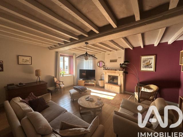 Maison 8 pièces 229 m²