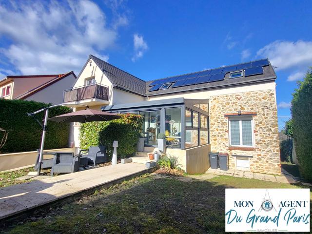 Maison 8 pièces 220 m²
