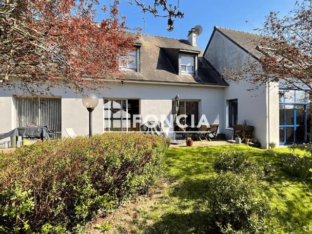 Maison 8 pièces 220 m²