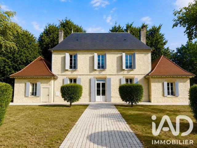 Maison 8 pièces 220 m²