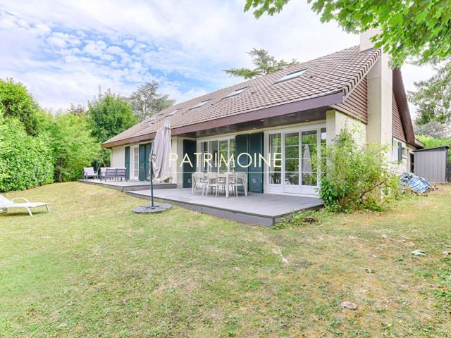 Maison 8 pièces 220 m²