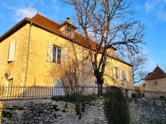 Maison 8 pièces 220 m²