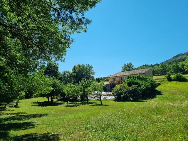 Maison 8 pièces 220 m²
