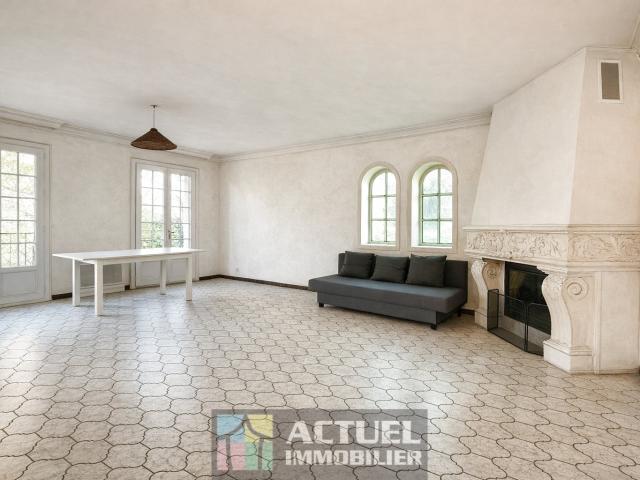Maison 8 pièces 220 m²