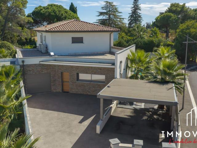 Maison 8 pièces 220 m²