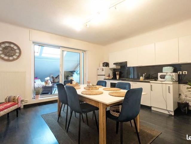 Maison 8 pièces 220 m²