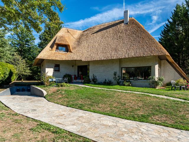 Maison 8 pièces 220 m²