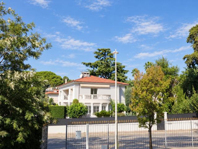 Maison 8 pièces 220 m²