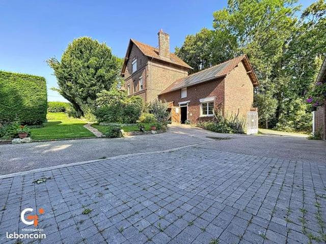 Maison 8 pièces 220 m²