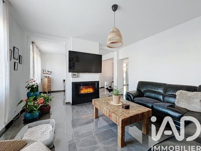 Maison 8 pièces 220 m²
