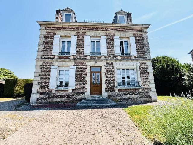 Maison 8 pièces 220 m²