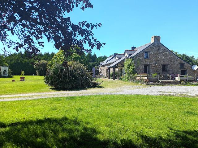 Maison 8 pièces 370 m²