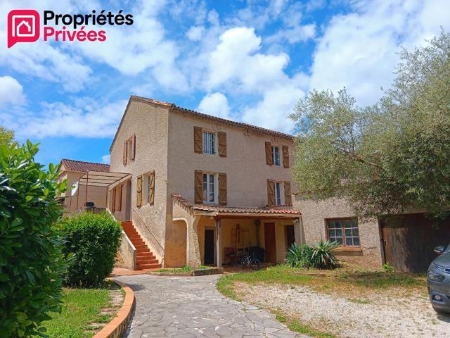 Maison 8 pièces 220 m²