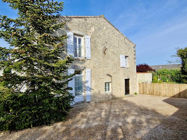 Maison 8 pièces 220 m²