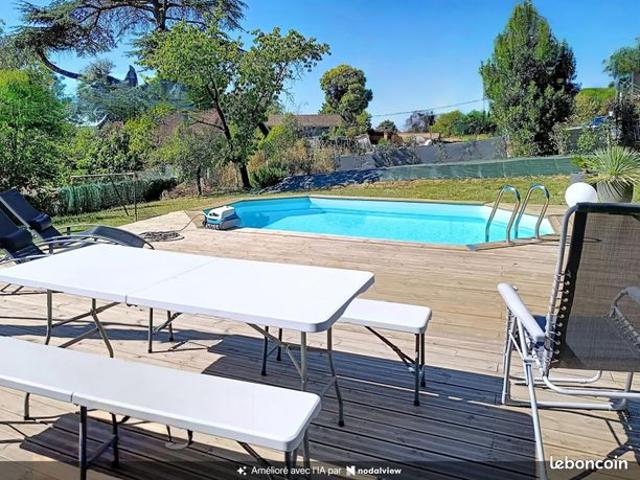 Maison 8 pièces 220 m²
