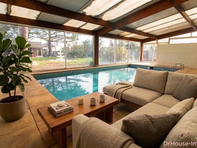 Maison 8 pièces 220 m²
