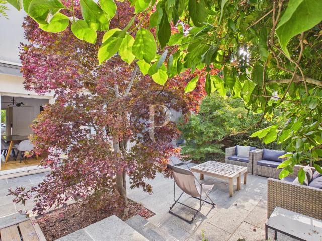 Maison 8 pièces 221 m²