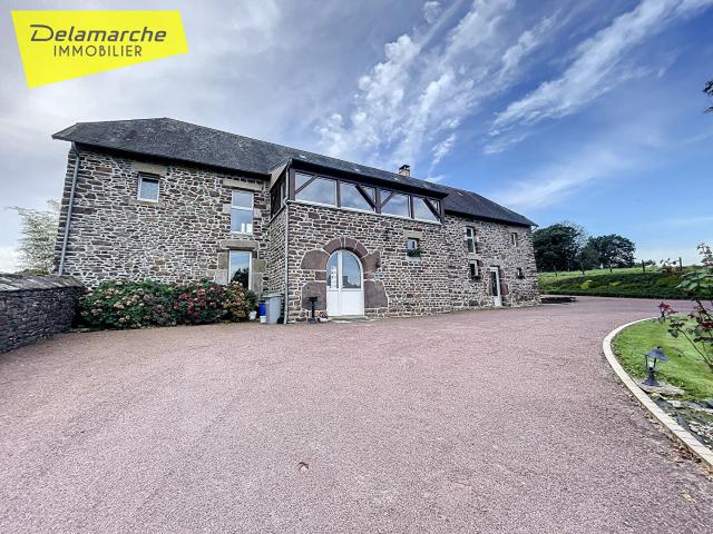 Maison 8 pièces 221 m²