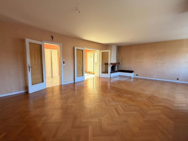 Maison 8 pièces 222 m²