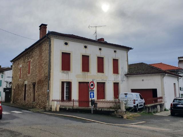 Maison 8 pièces 222 m²
