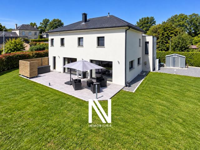 Maison 8 pièces 222 m²