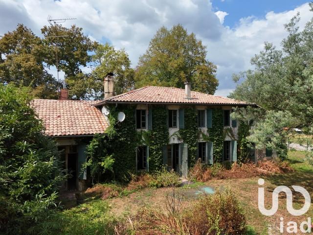 Maison 8 pièces 223 m²