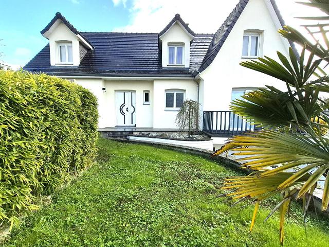 Maison 8 pièces 223 m²