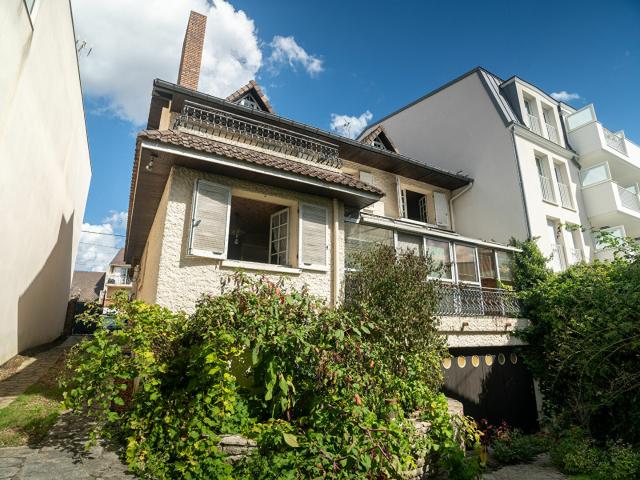 Maison 8 pièces 223 m²