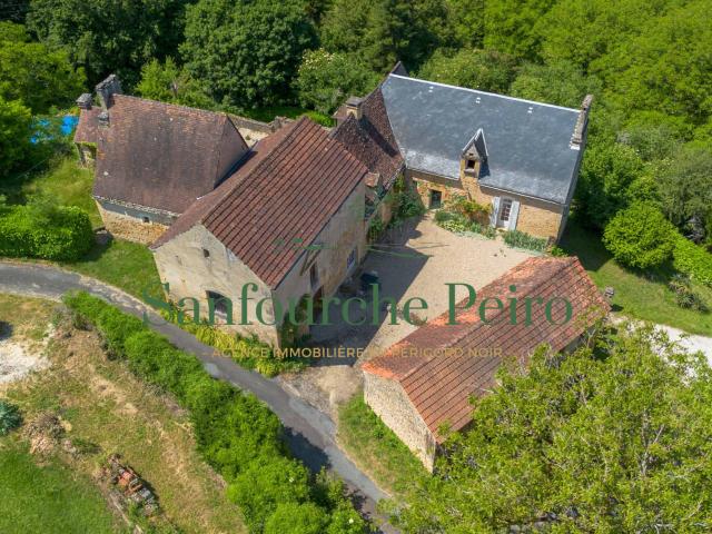 Maison 8 pièces 223 m²