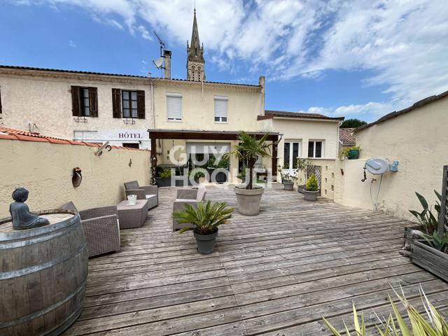 Maison 8 pièces 223 m²