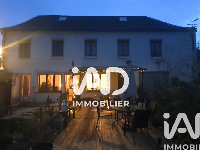 Maison 8 pièces 234 m²