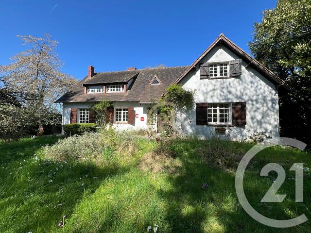 Maison 8 pièces 234 m²