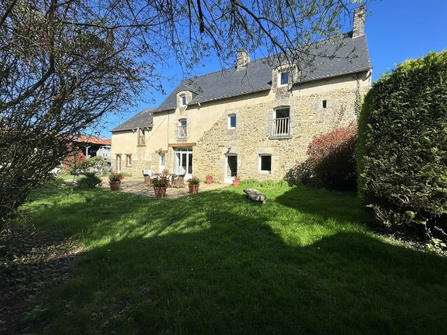 Maison 8 pièces 234 m²