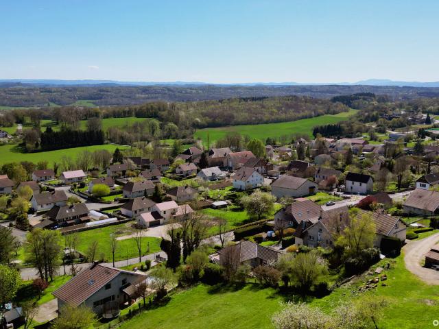 Maison 8 pièces 237 m²