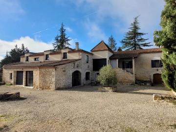 Maison 8 pièces 237 m²