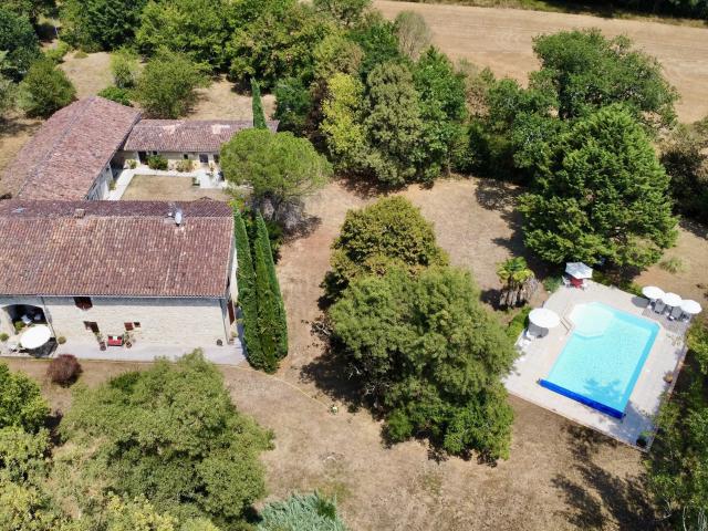 Maison 8 pièces 238 m²