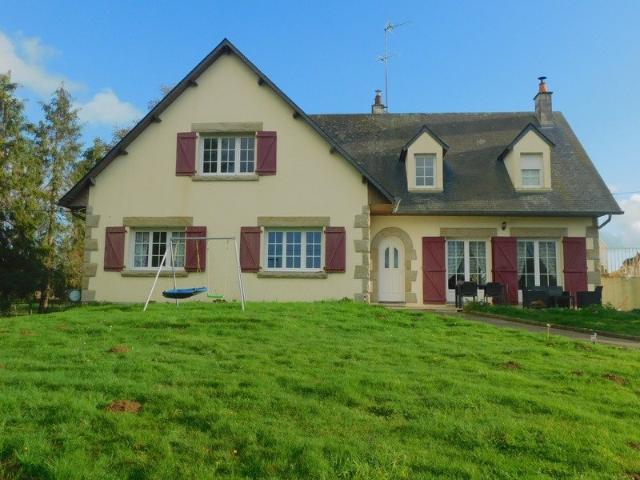 Maison 8 pièces 238 m²