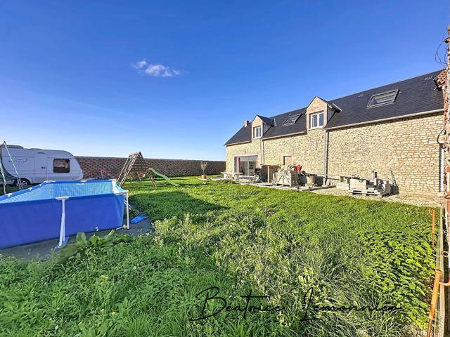 Maison 8 pièces 239 m²